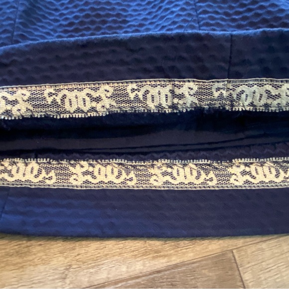 LILLY PULITZER Navy “Junie” Shift Dress with Gold Embroidered Detailing, Size 4 - Picture 8 of 16